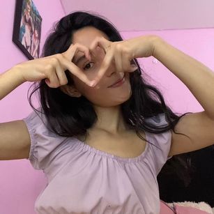 Model - miri smalltits