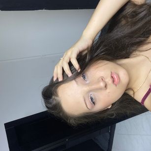 Model - miss_jackson milk