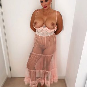 Model - Britishbadgirl dirtytalk