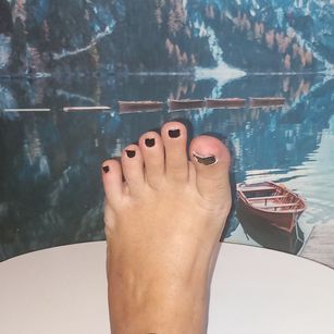 Model - Mistress Maya36 toes