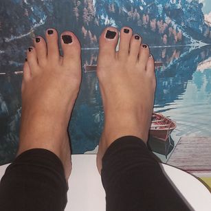 Model - Mistress Maya36 heels