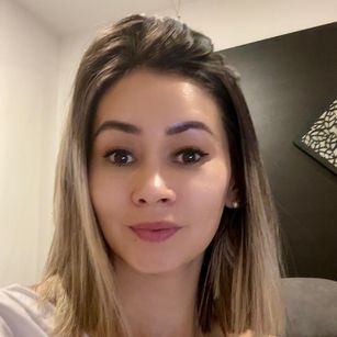 Model - OliviaWatson petite