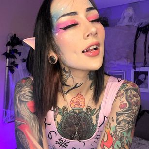 Model - Nina Danger latina