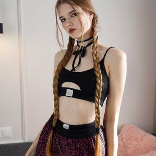 Model - Megan Elfie teen