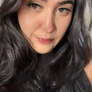 Model - Stella shaved