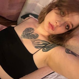 Model - Elaina Quartzz curvy