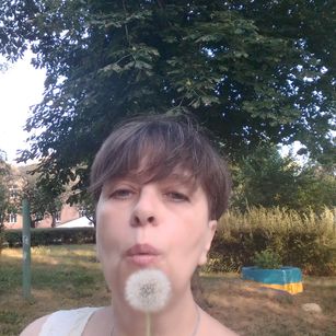 Model - VeronicaGold51 fun