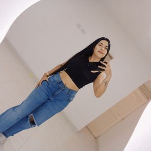 Model - Alicebecks dildo