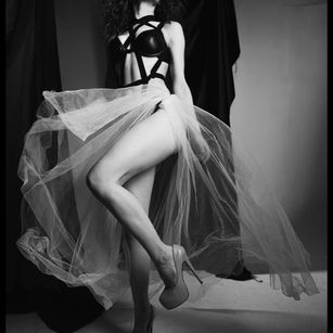 Model - MaryLune legs