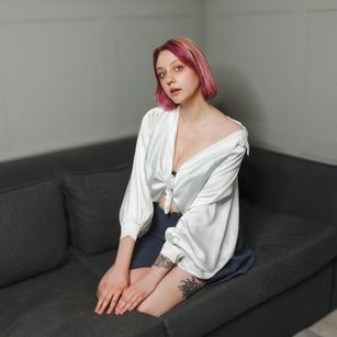 Model - Madeline slave