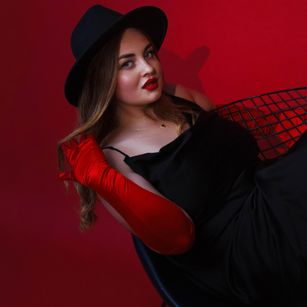 Model - EsterDior bigtits