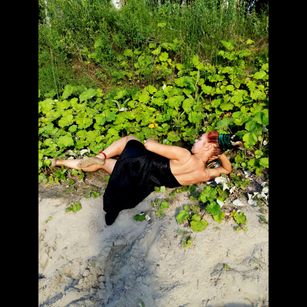 Model - Tanganika bigtits