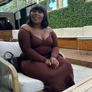 Model - CURVYCLOE29xx thick