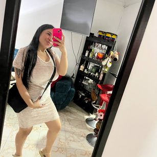 Model - dreabusty hairy