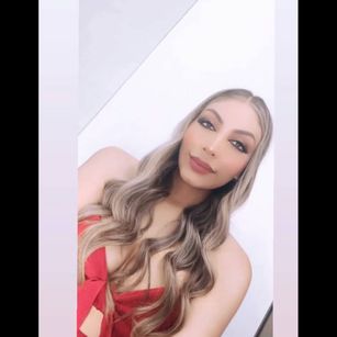 Model - lauren smith tits