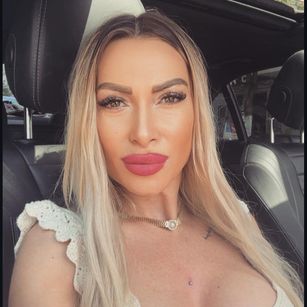 Model - AshleyKash femdom