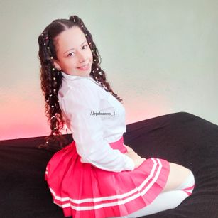 Model - Alejabianco_1 blowjob