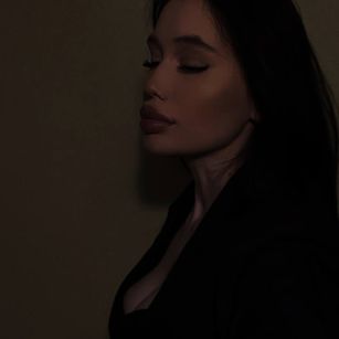 Model - Annie Laar fetish