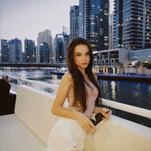 Model - togiveupurselfbb shy