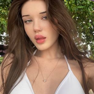 Model - Molly dirtytalk