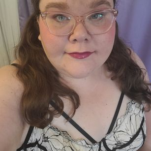 Model - Bea Winters roleplay