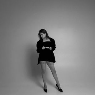 Model - BettyDaveis horny