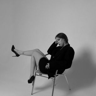 Model - BettyDaveis flash