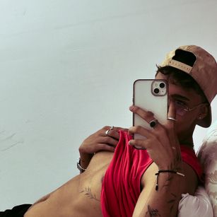 Model - Valentino Rivera desnudo