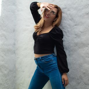 Model - Ashe Lambert submissive