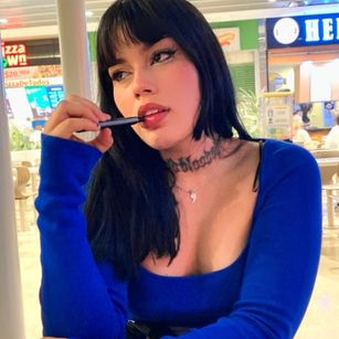 Model - Luana Marcielo femdom