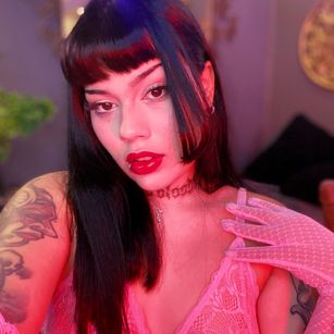 Model - Luana Marcielo latina