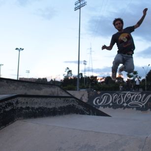 Model - Stive Colins bi