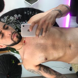 Model - Ryan Morbid feet