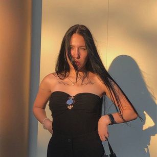 Model - Nikki smalltits