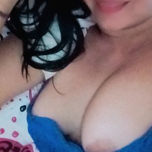 Model - Rubi Adams squirt