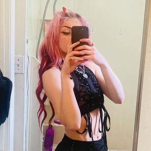 Model - Nymphadoria femdom