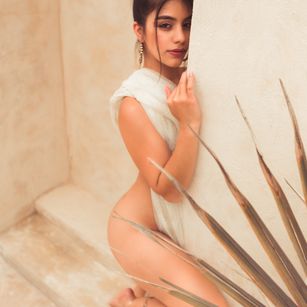 Model - Amel Rose squirt