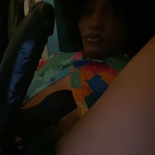 Model - Ebonigodess latex