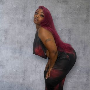 Model - richoffeka Ebony