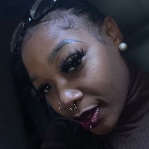 Model - pocahontasgrim Ebony