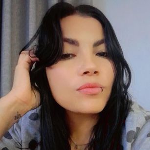 Model - Poca_Hontas habladora