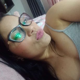 Model - Poca_Hontas sexy