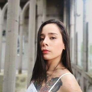 Model - VeronicaTonu fastresponse