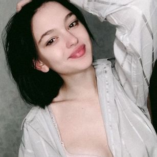 Model - LucyGoldi sph