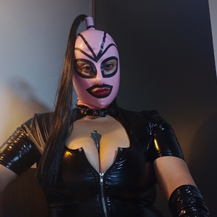 Model - Jesusa Lux sph