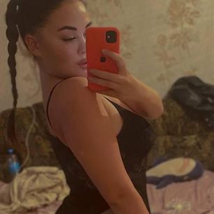 Model - Betty_Cherry sexy