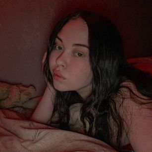 Model - Betty_Cherry dirty