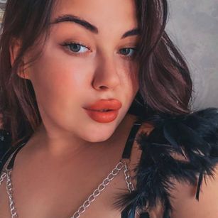 Model - Betty_Cherry bigass