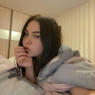 Model - Betty_Cherry sweet