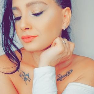 Model - ScarlettRobin toys